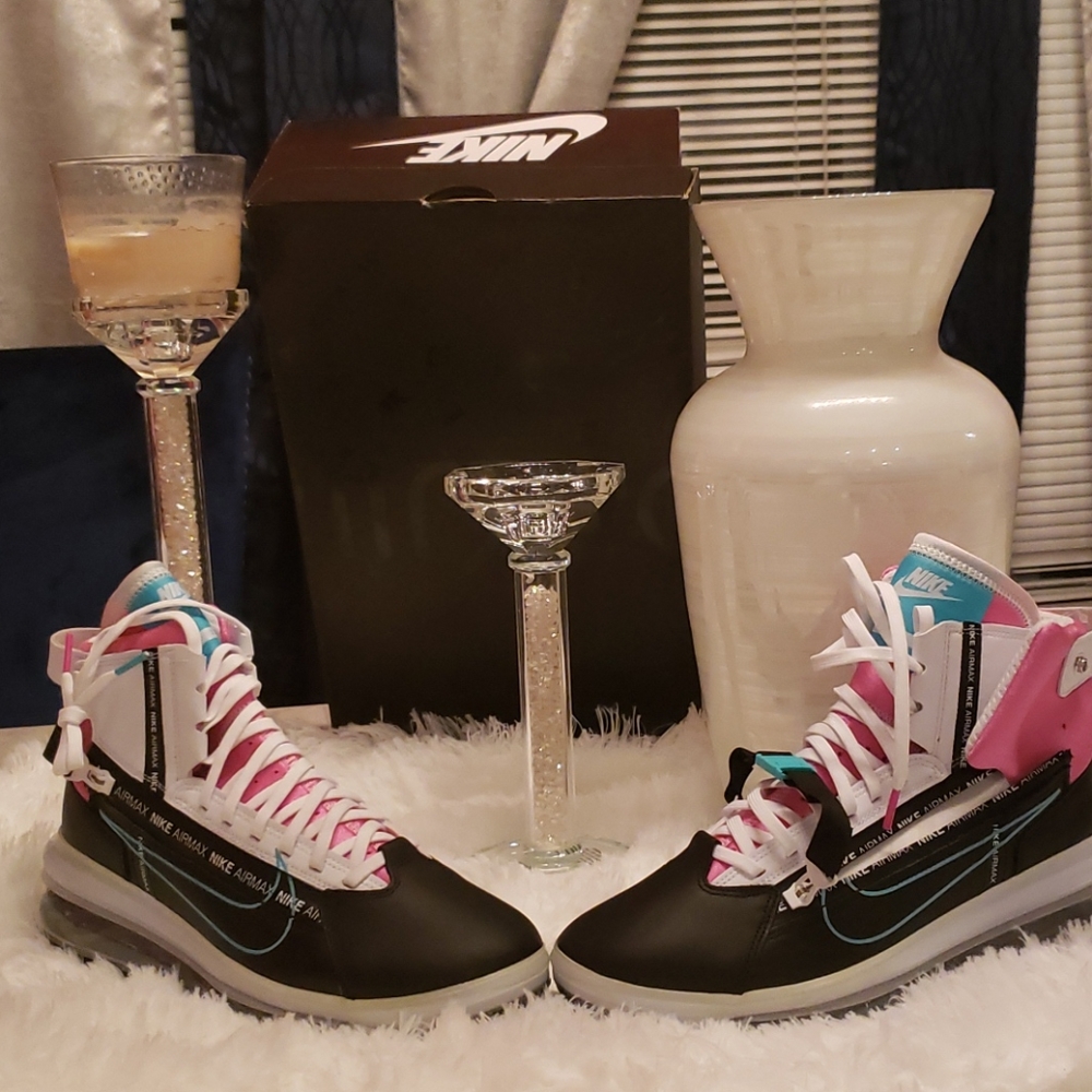 Nike Air Max 720 Satrn